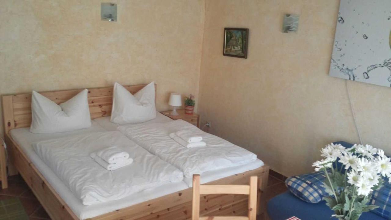 Appartement Ferienhaeuschen Hochufer
